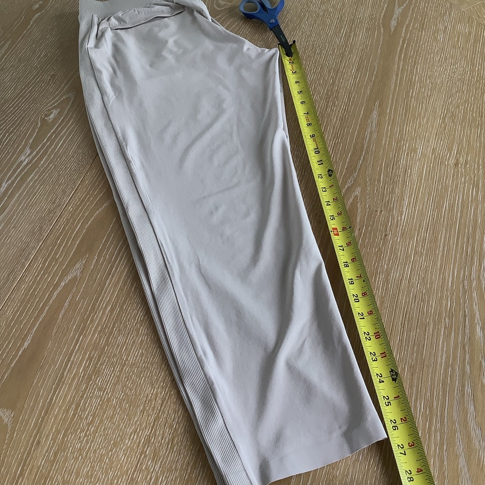 Athleta Brooklyn Mid Rise Ankle Pant Abalone Tan Size 12 - Picture 12 of 13